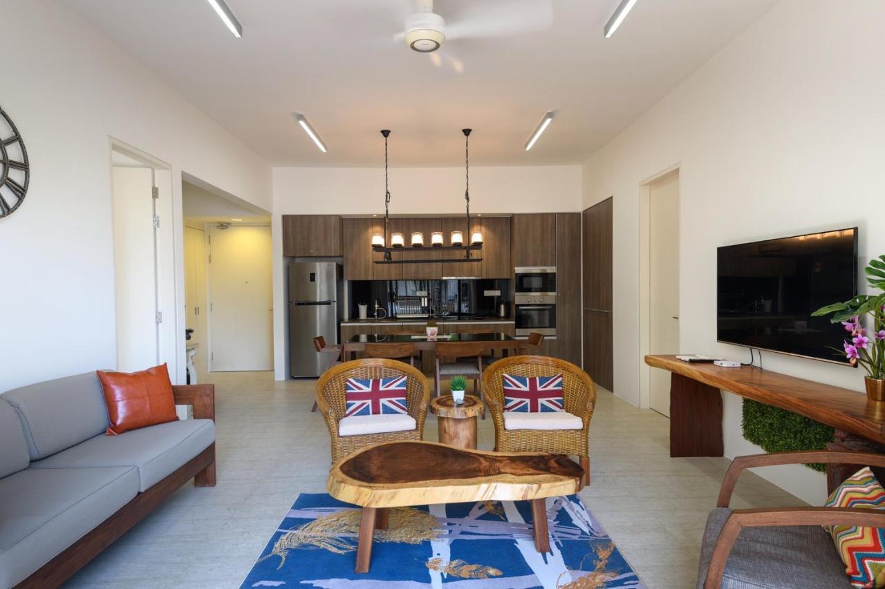 By The Sea Beach Front Apartment Бату Феринги Екстериор снимка
