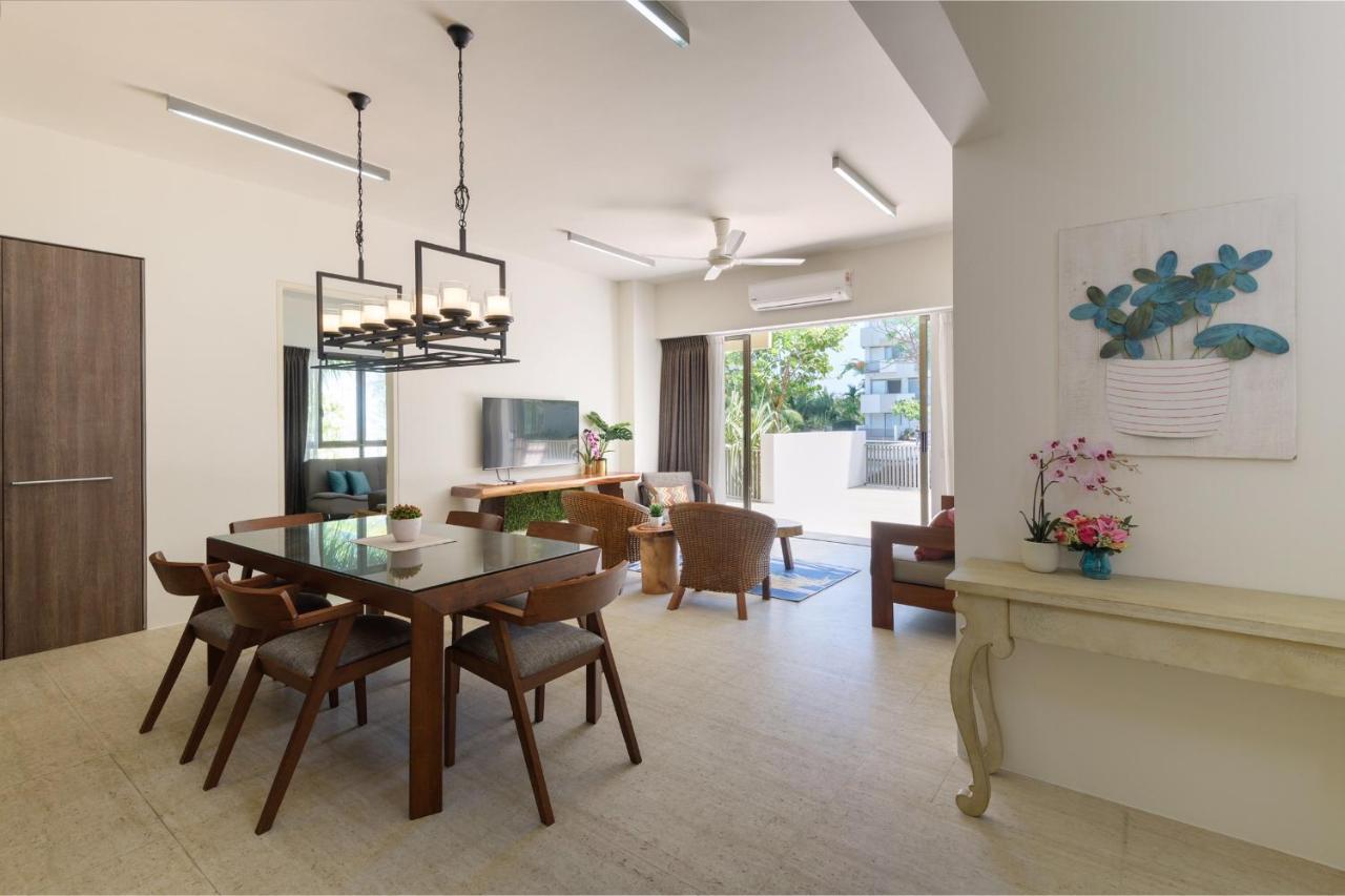 By The Sea Beach Front Apartment Бату Феринги Екстериор снимка
