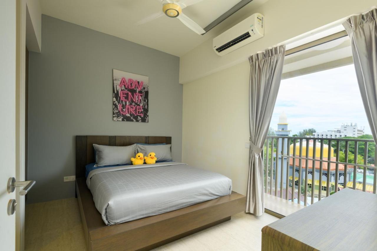 By The Sea Beach Front Apartment Бату Феринги Екстериор снимка