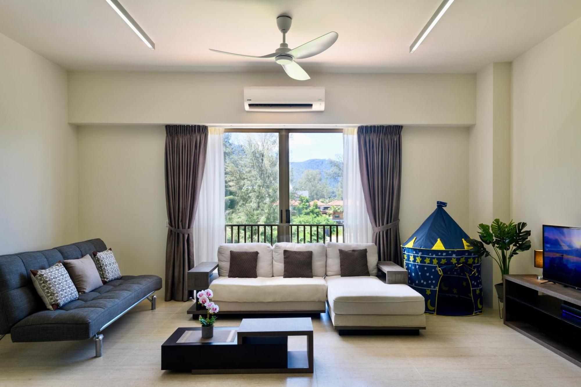 By The Sea Beach Front Apartment Бату Феринги Екстериор снимка